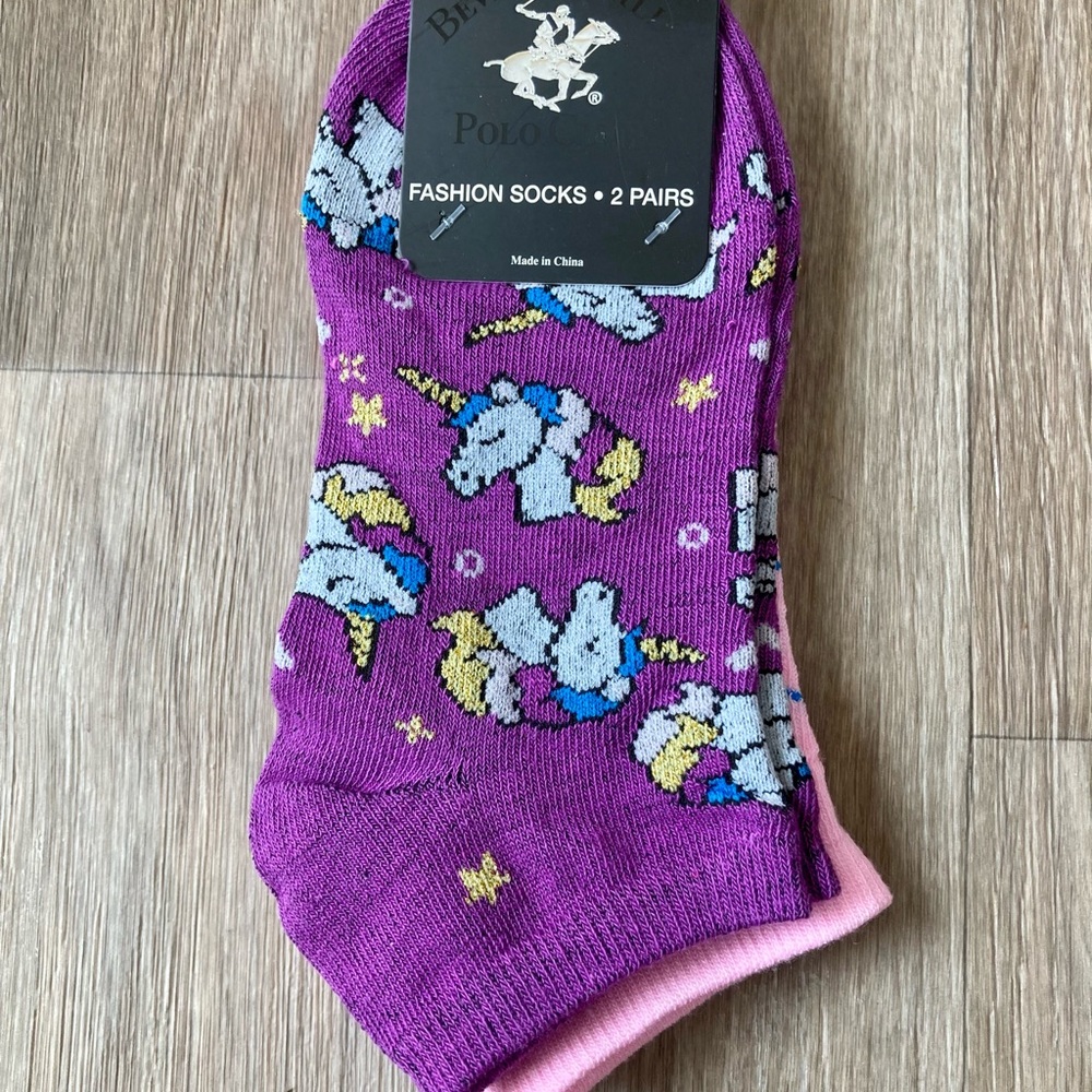 2 Pair of socks